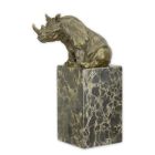 Bronzetierfigur Rhinozeros, Nashornfigur, A BRONZE SCULPTURE OF A SITTING RHINOCEROS