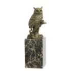 Bronzetierfigur Eule, A BRONZE SCULPTURE OF A LONG-EARED OWL