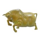 Moderne Bronzefigur Stier, A MODERNIST BRONZE SCULPTURE OF A CHARGING BULL