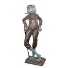 Bronzefigur bekleideter Frosch, Froschfigur, Bronzefrosch, Gartenfigur, A BRONZE SCULPTURE OF A GOLFING FROG