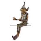 Bronzefigur Kobold, Gnom, Wichtel, Zwerg, Elf, Gartenzwerg, Fabelwesen, Gartenfigur, Skulptur, Figur, A BRONZE SCULPTURE OF A SITTING GOBLIN WITH A BOOK