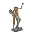 Bronzeskulptur zwei tanzende Frösche, Höhe 102 cm, Bronzefrosch, Gartenfigur, Froschfigur, A BRONZE SCULPTURE OF TWO DANCING FROGS