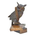 Bronzefigur Eule auf Büchern, A BRONZE SCULPTURE OF THE WISE OWL WITH BOOKS