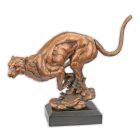 Tierfigur Leopard aus Polyresin, Kunststein, A RESIN FIGURINE OF A RUNNING LEOPARD