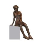 Bronze Figur, sitzende Frau mit Kleid, Skulptur, Statue, Gartendekoration