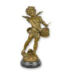 Bronzefigur Putte mit Trommel, H. 30,4 cm, Puttenfigur, Engelfigur, Dekofigur, Sammelfigur, A BRONZE SCULPTURE OF A PUTTO PLAYING DRUMS