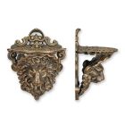 Gusseisen-Wandkonsole mit Löwenkopf, 1 Stück, Höhe 26,8 cm, bronzefarben, A CAST IRON LION FACE PLANT STAND BRONZE