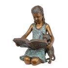 Bronzefigur Mädchen mit Märchenbuch und Katze, Höhe 48 cm, mehrfarbig, Mädchenfigur, Gartenfigur, Dekofigur, Bronzemädchen, A BRONZE SCULPTURE OF A GIRL READING IN HER DIARY